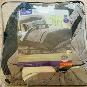 Set includes 1comforter 2king shams 1 bed skirt 3decorative pillows